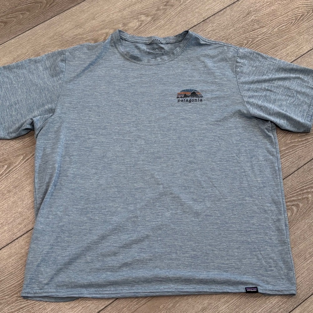 Patagonia Capilene Cool Daily Shirt Mens Large Blue Hiking Casual Outdoors